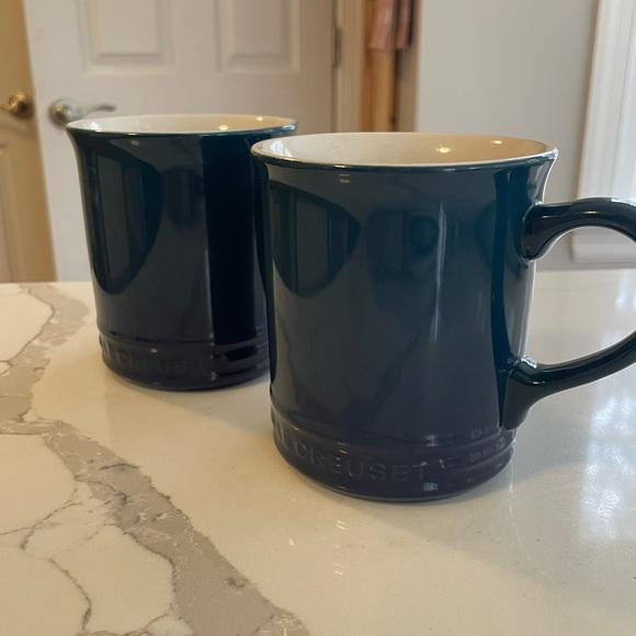 Two Le Creuset vancouver mugs in Agave. - Picture 5 of 7